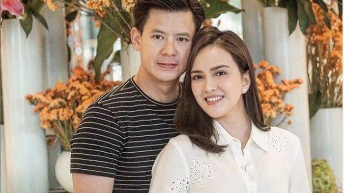 Shandy Aulia dan David Herbowo Harmonis Asuh Anak